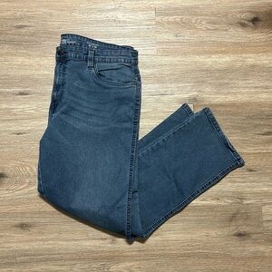 THE AMERICAN OUTDOORSMAN Blue Jeans